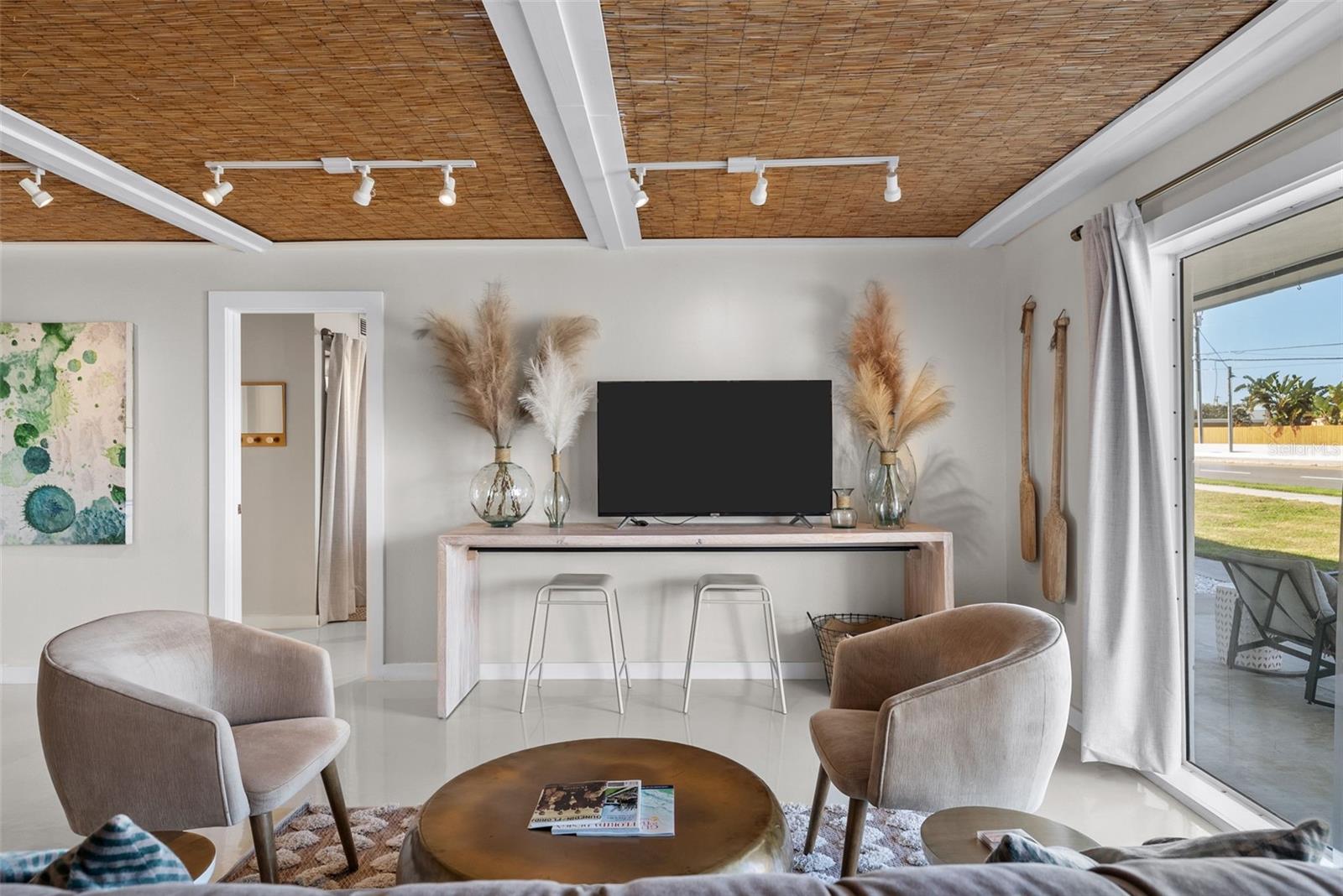 439 CAUSEWAY BOULEVARD