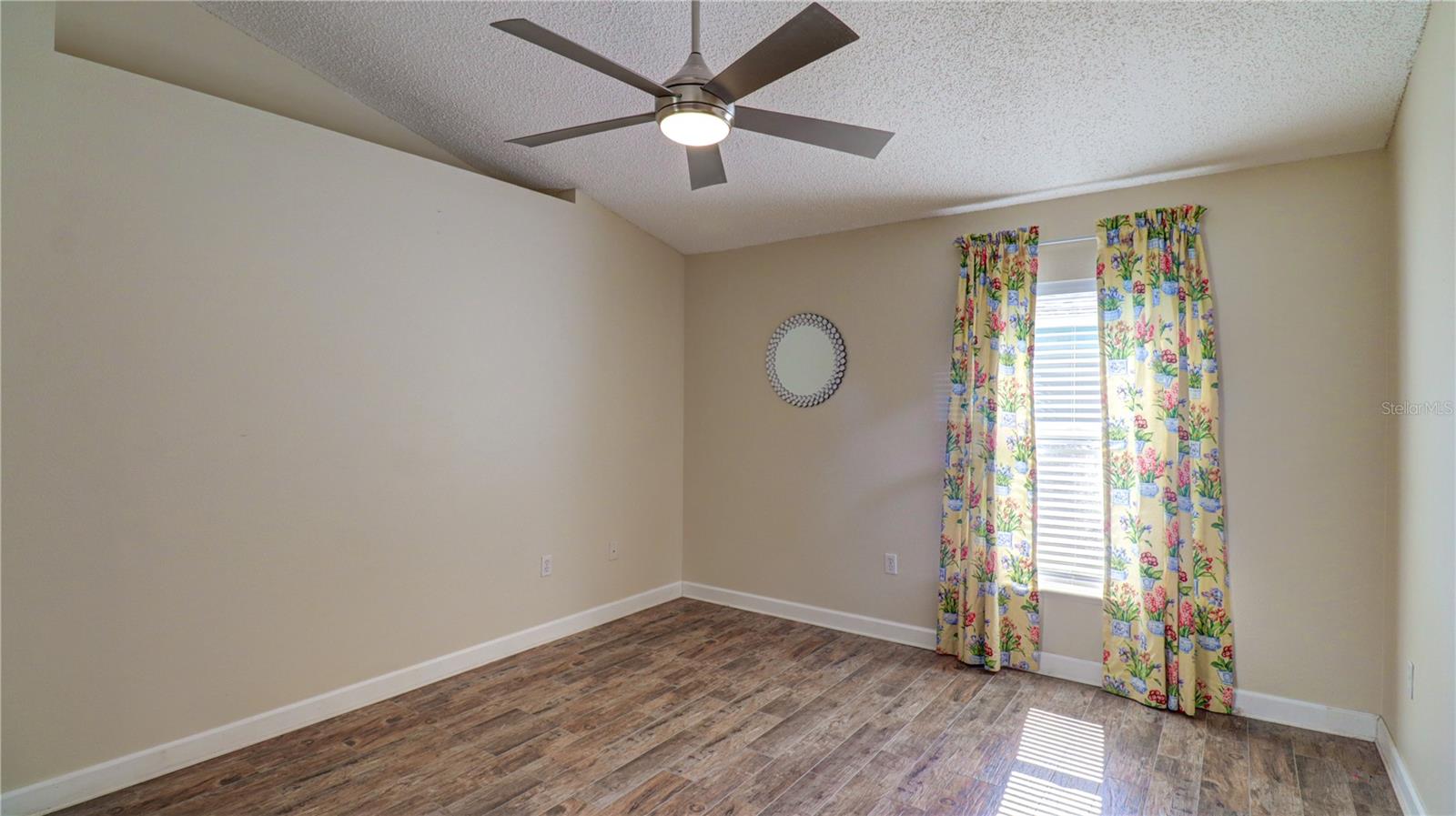 PINE RDG - Residential