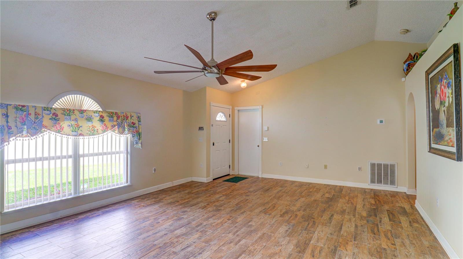 PINE RDG - Residential