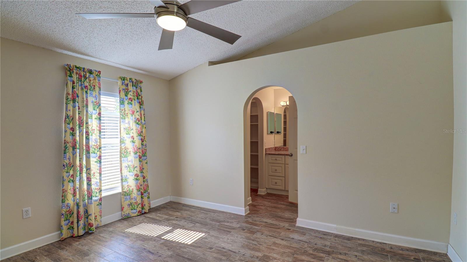 PINE RDG - Residential