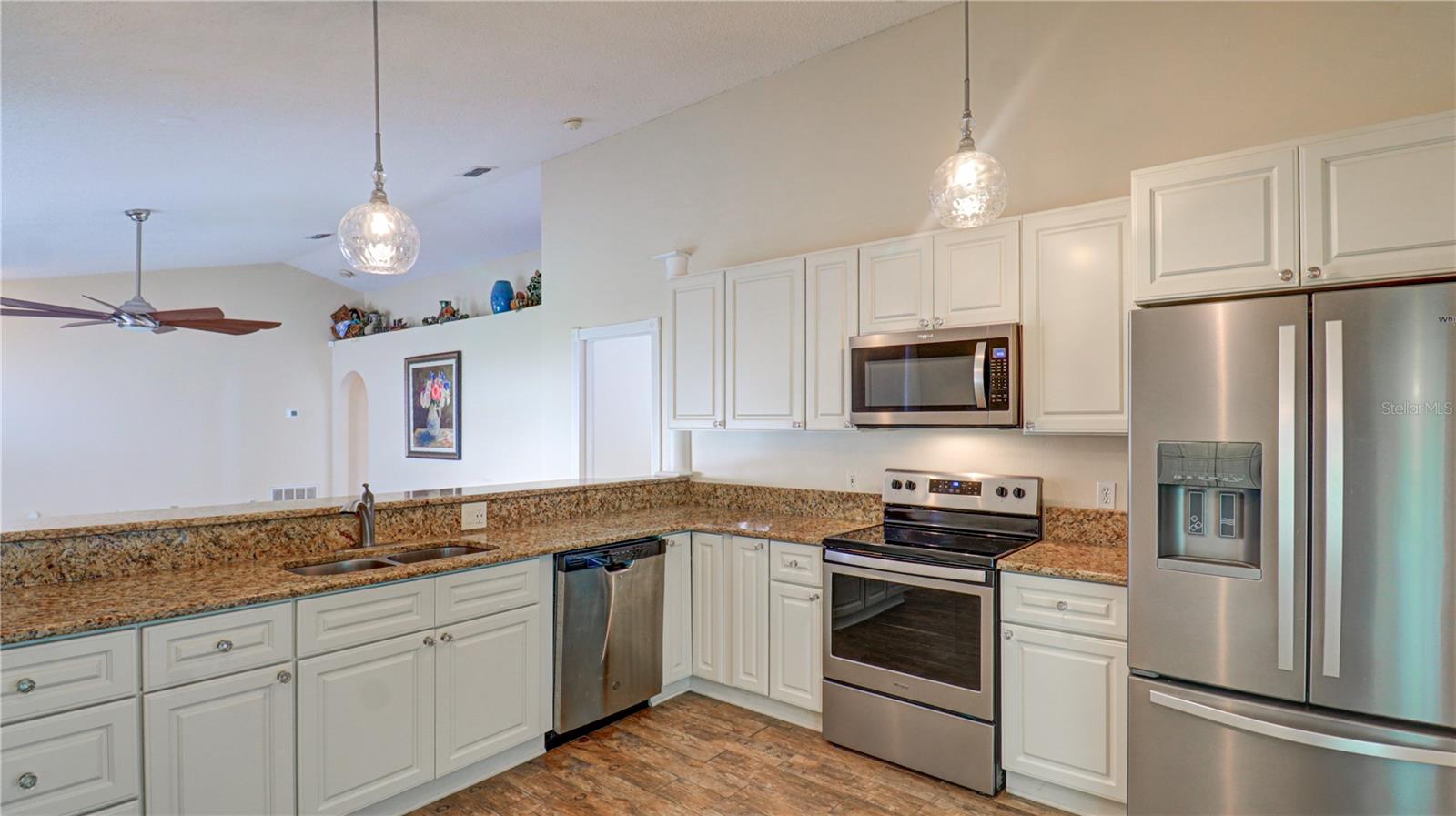 PINE RDG - Residential
