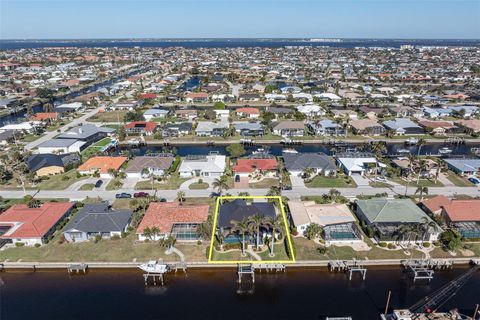 A home in PUNTA GORDA