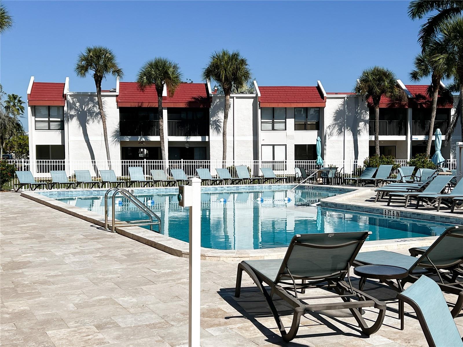 RUNAWAY BAY - Residential