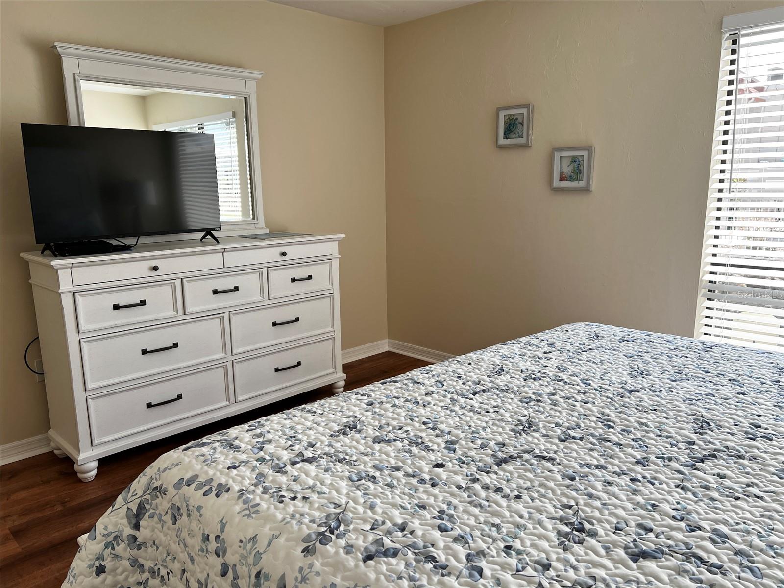 RUNAWAY BAY - Residential