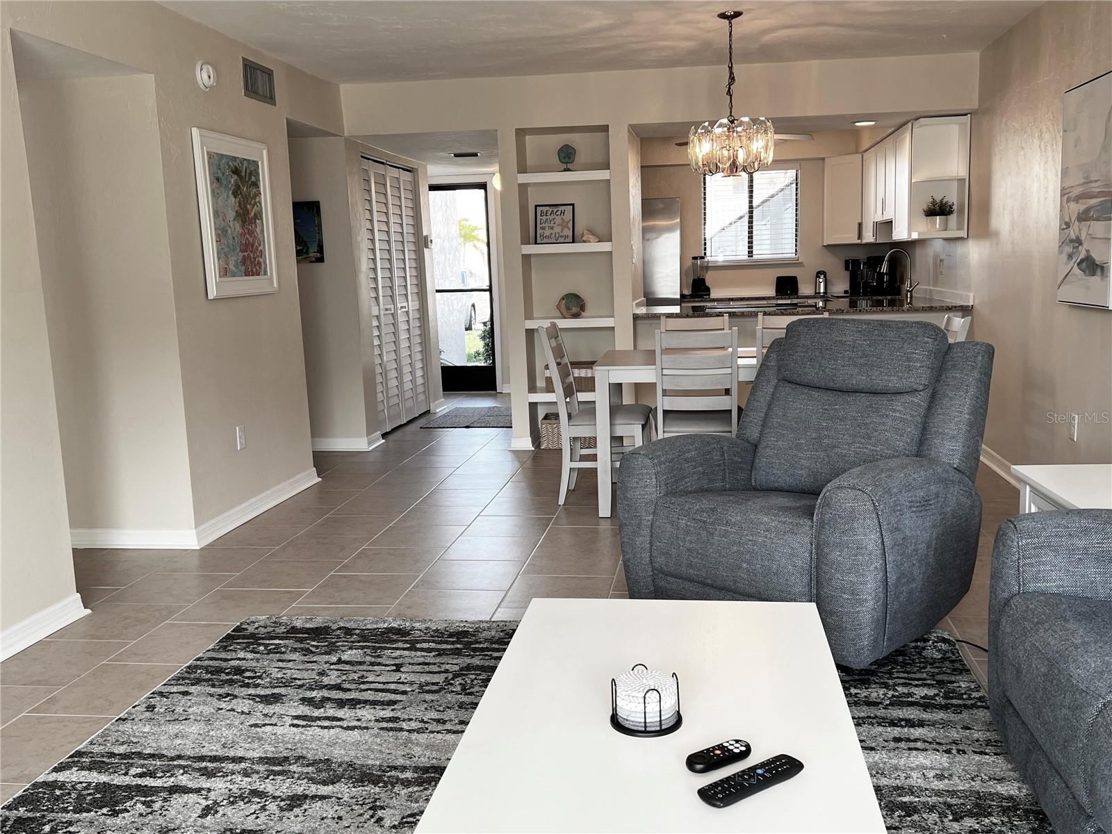 RUNAWAY BAY - Residential