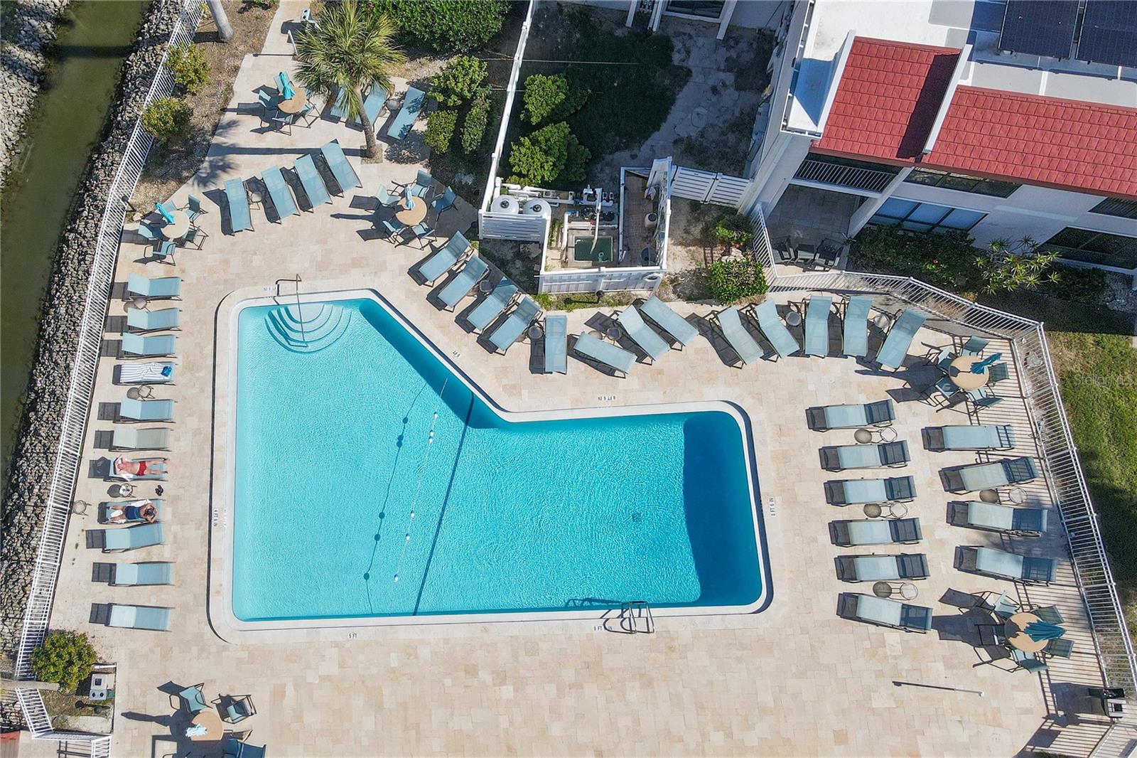 RUNAWAY BAY - Residential