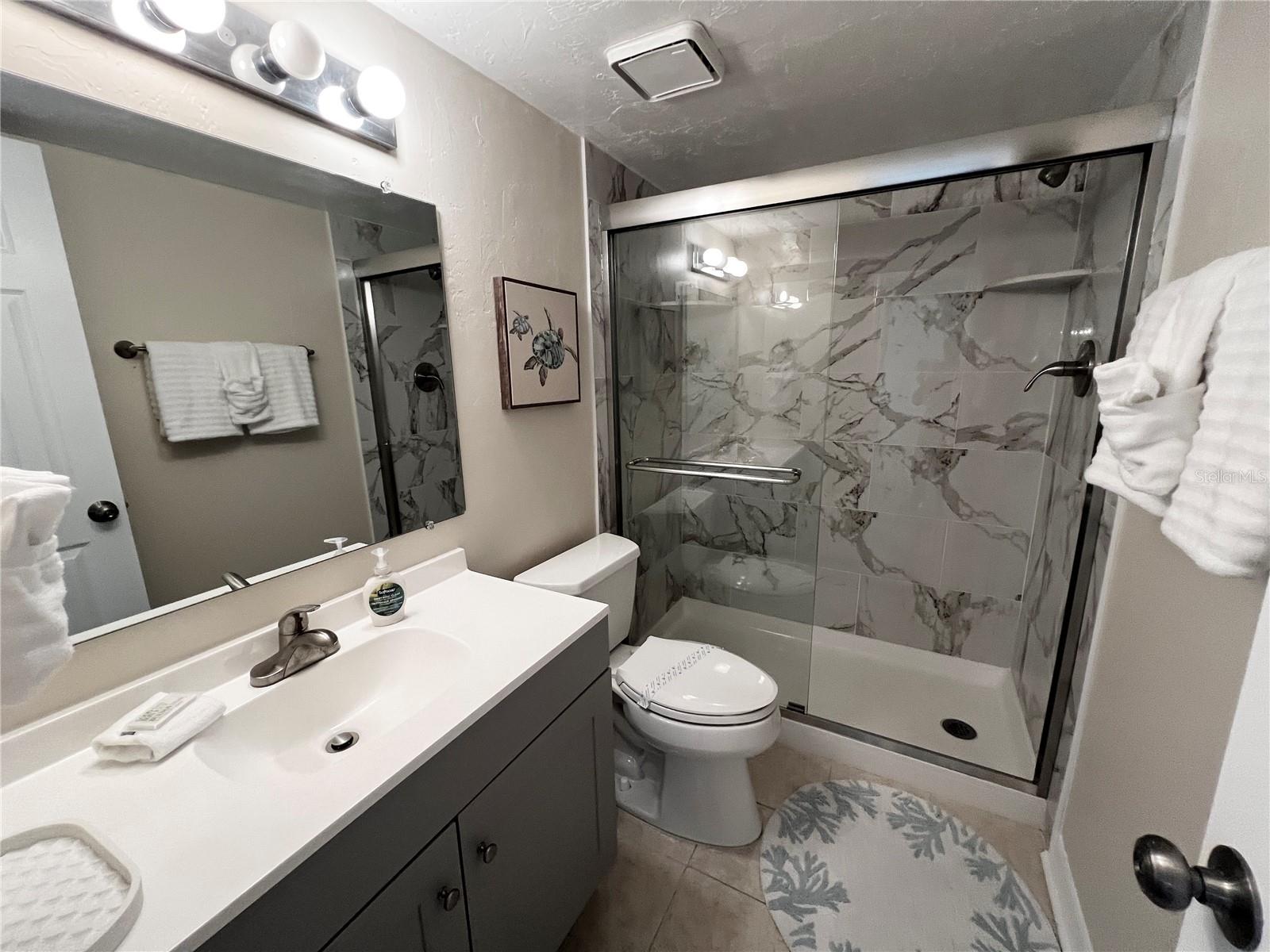 RUNAWAY BAY - Residential