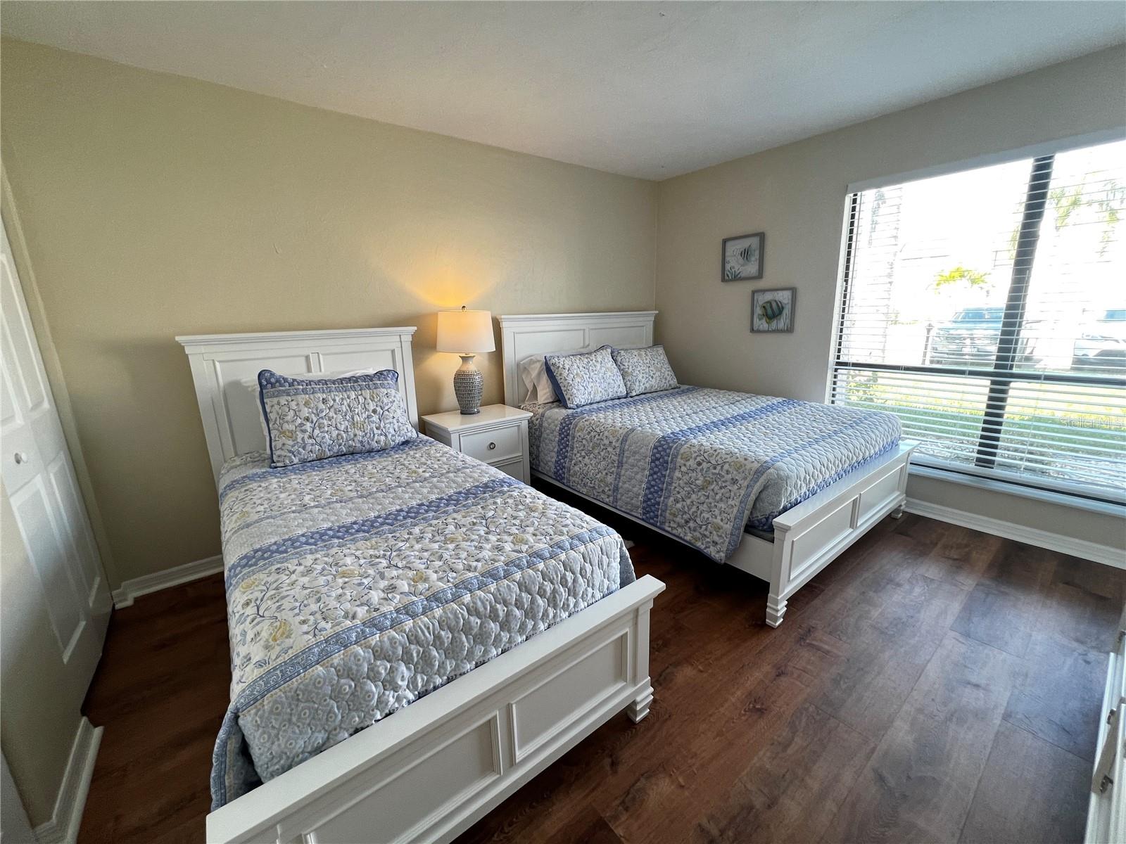 RUNAWAY BAY - Residential