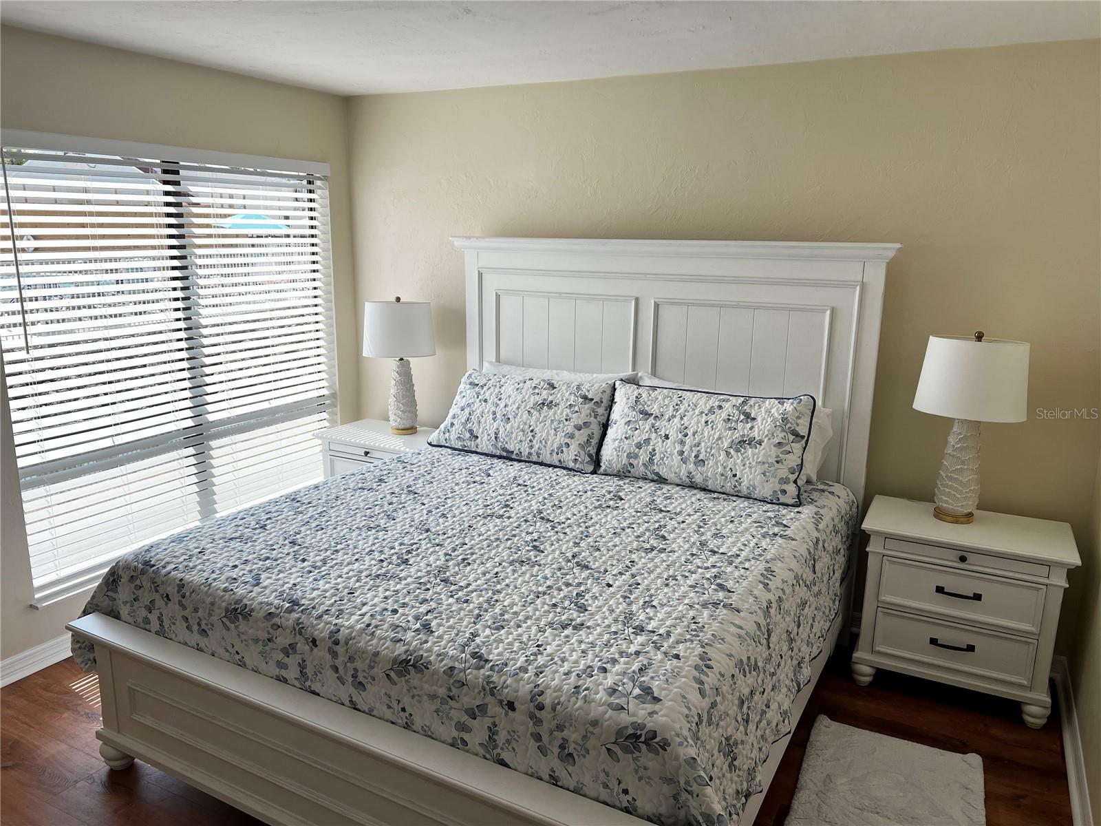 RUNAWAY BAY - Residential