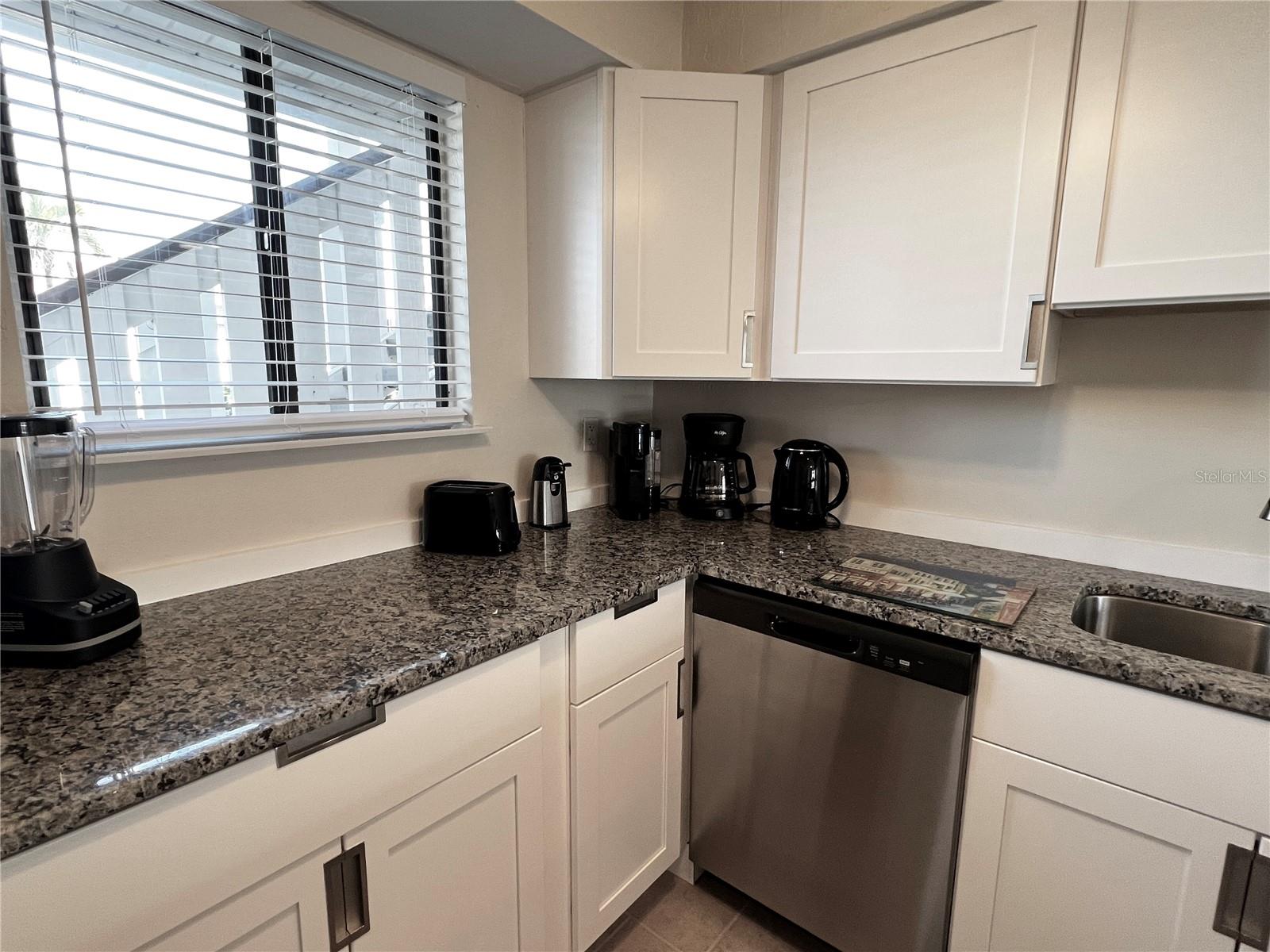 1801 GULF DRIVE N 125