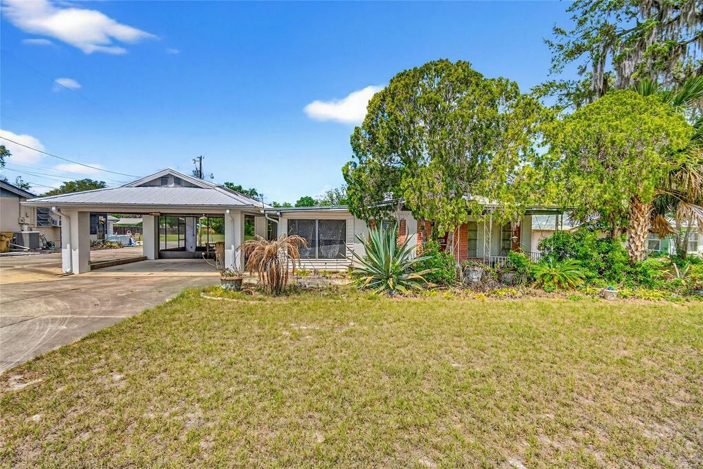 Photo of 34618 S Haines Creek Road, Leesburg, FL 34788 (MLS # G5110498)