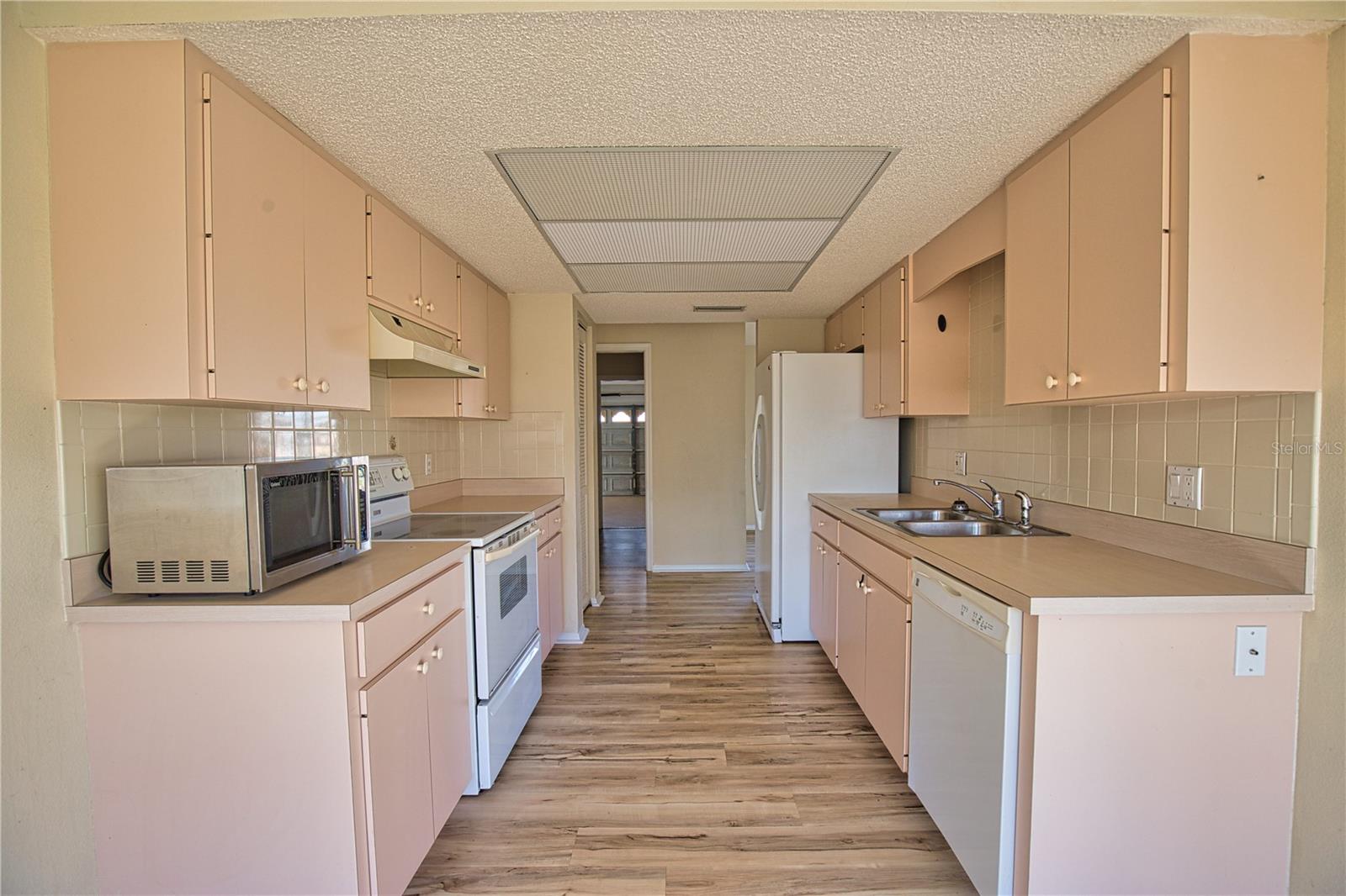 GULF VIEW ESTATES - Residential