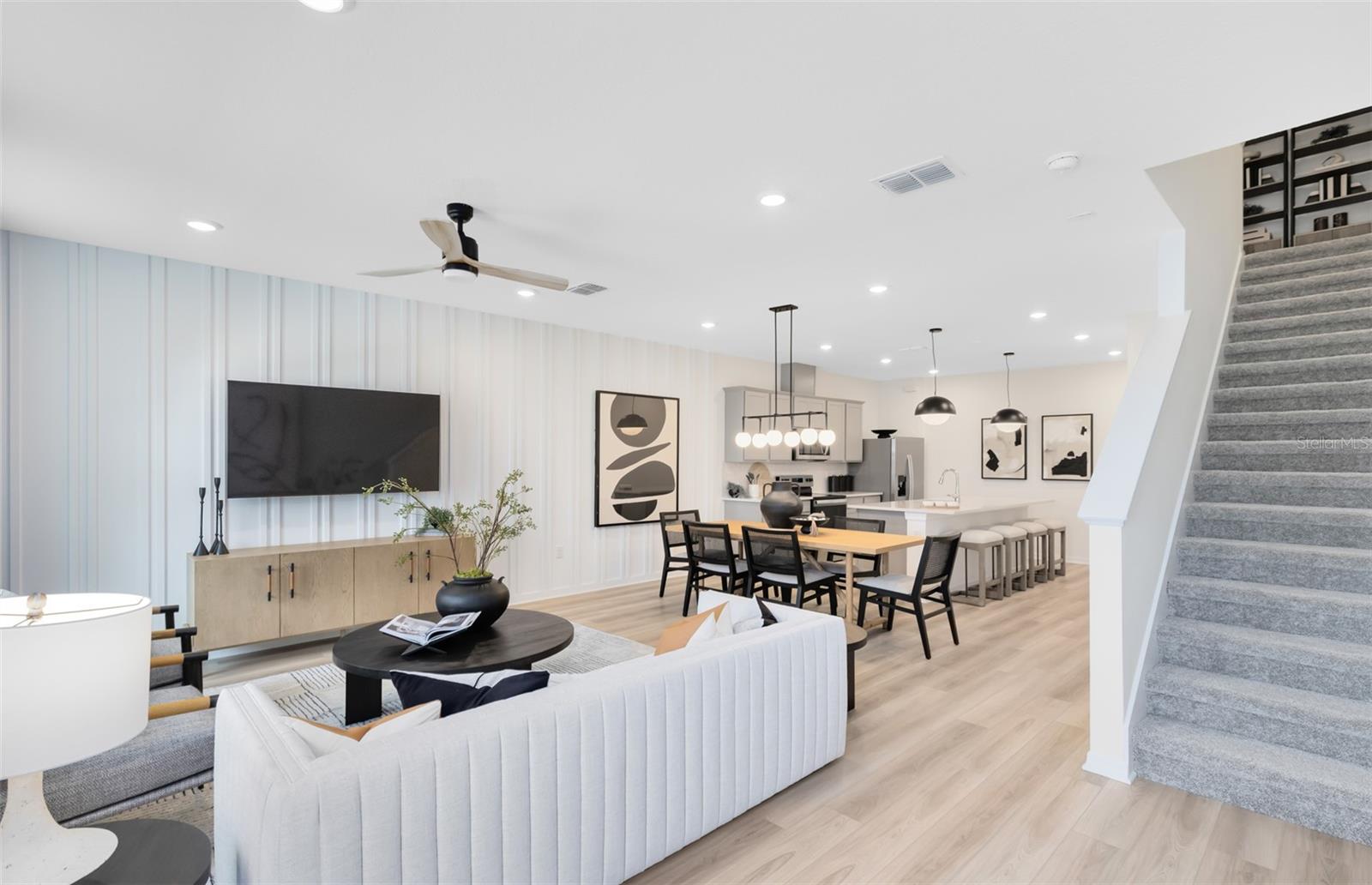 SILVERLEAF OAKS - Residential