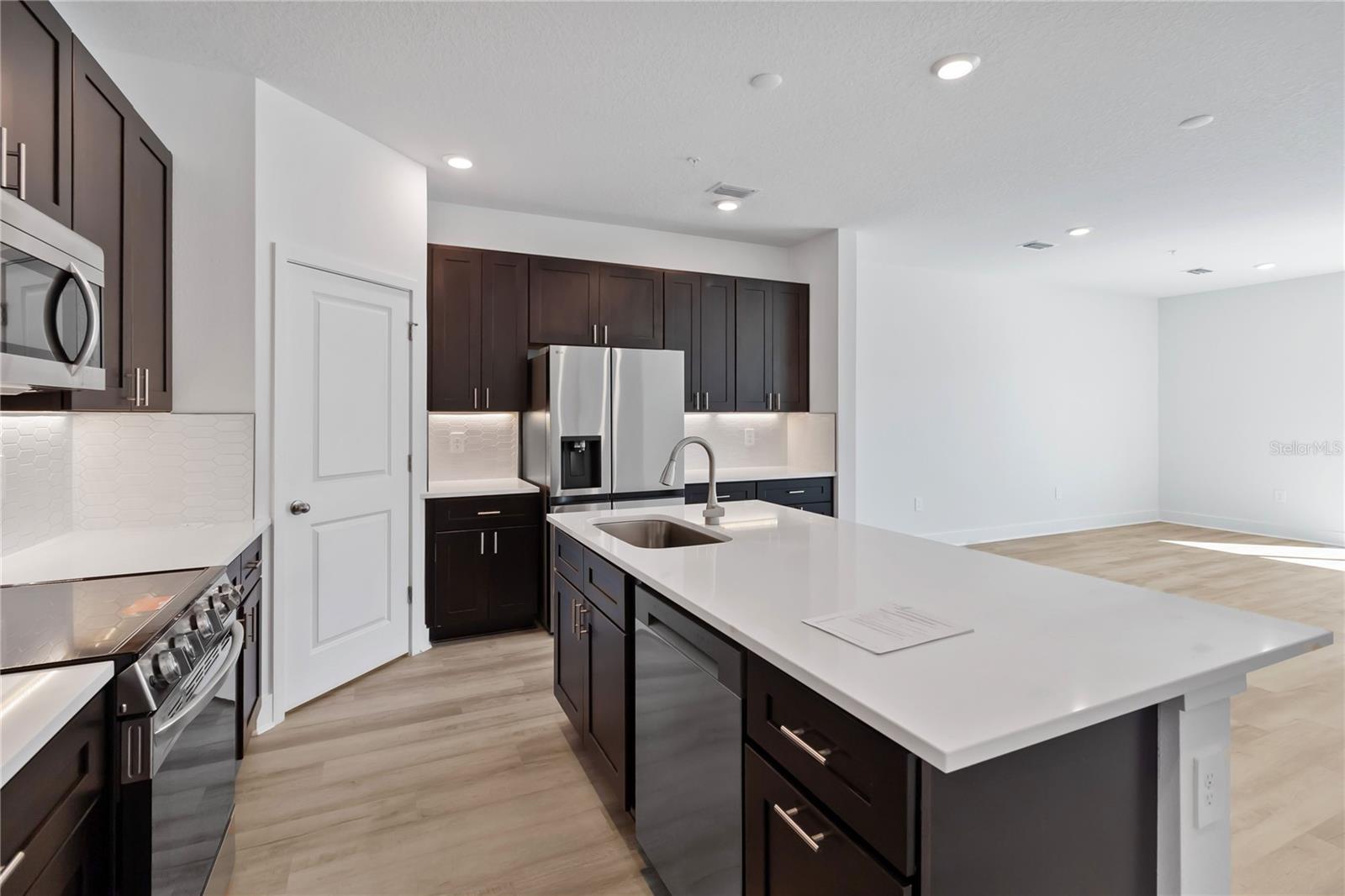 MAGNOLIA RESERVE - Residential