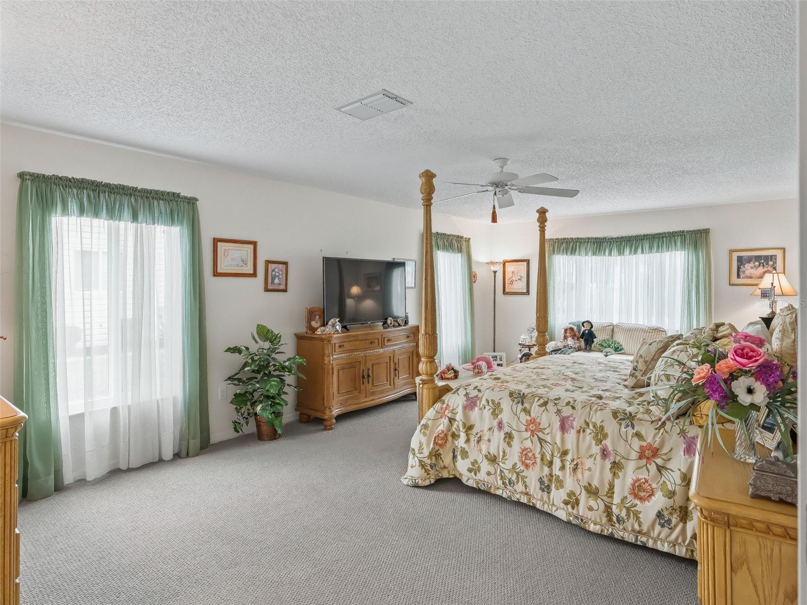 SPRUCE CREEK SOUTH - Residential