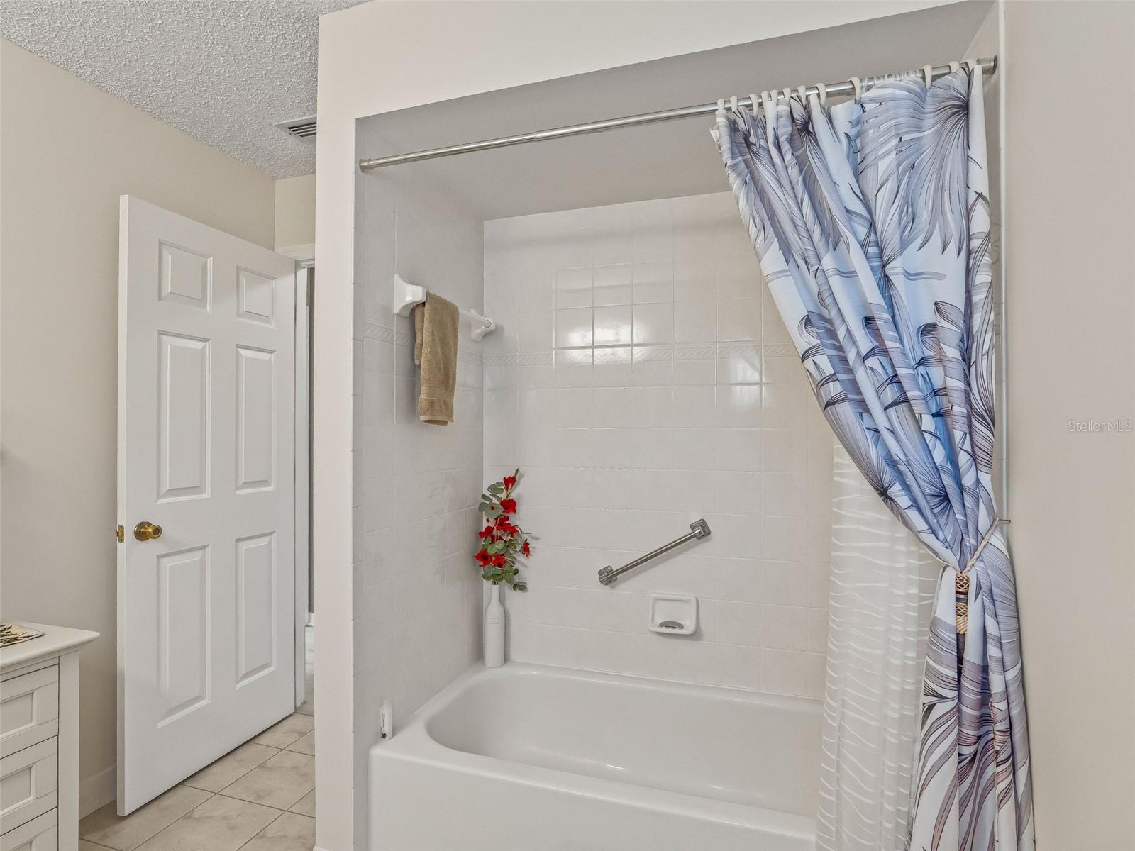 SPRUCE CREEK SOUTH - Residential