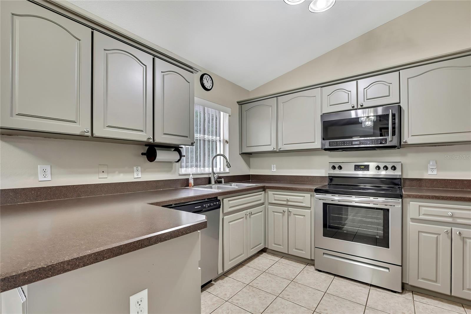 INVERNESS HIGHLANDS SOUTH - Residential