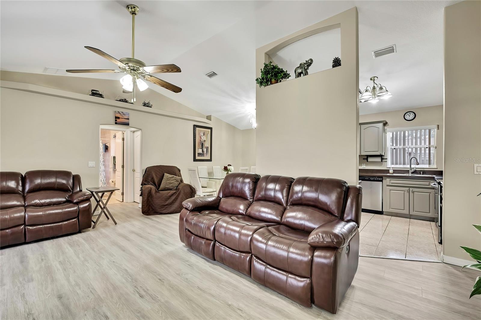 INVERNESS HIGHLANDS SOUTH - Residential