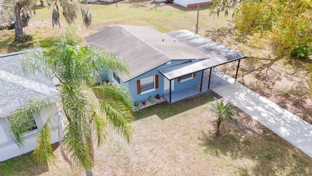 Photo of 726 Ornelda Street SW, Ruskin, FL 33570 (MLS # TB8470437)