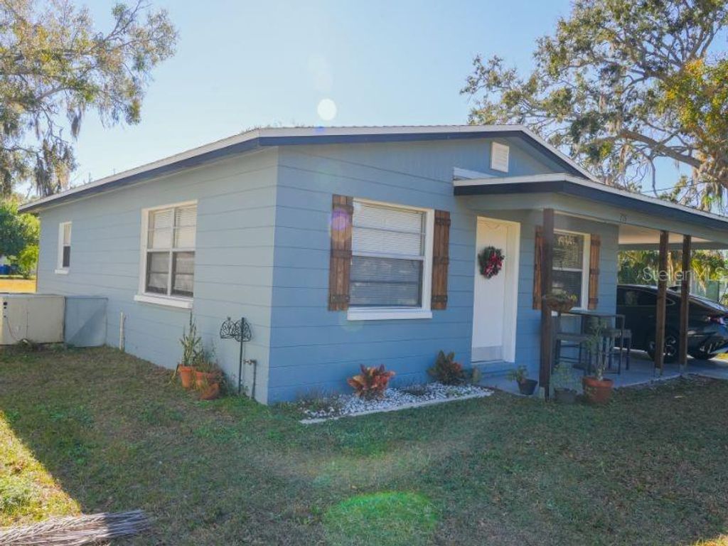 Photo of 726 Ornelda Street SW, Ruskin, FL 33570 (MLS # TB8470437)