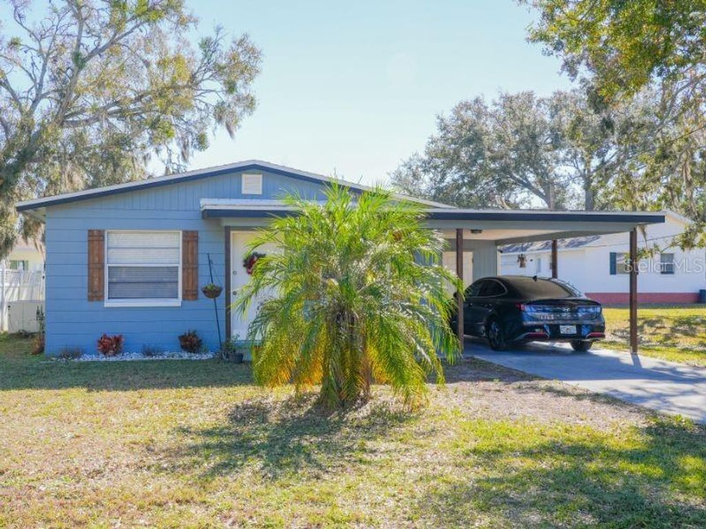 Photo of 726 Ornelda Street SW, Ruskin, FL 33570 (MLS # TB8470437)
