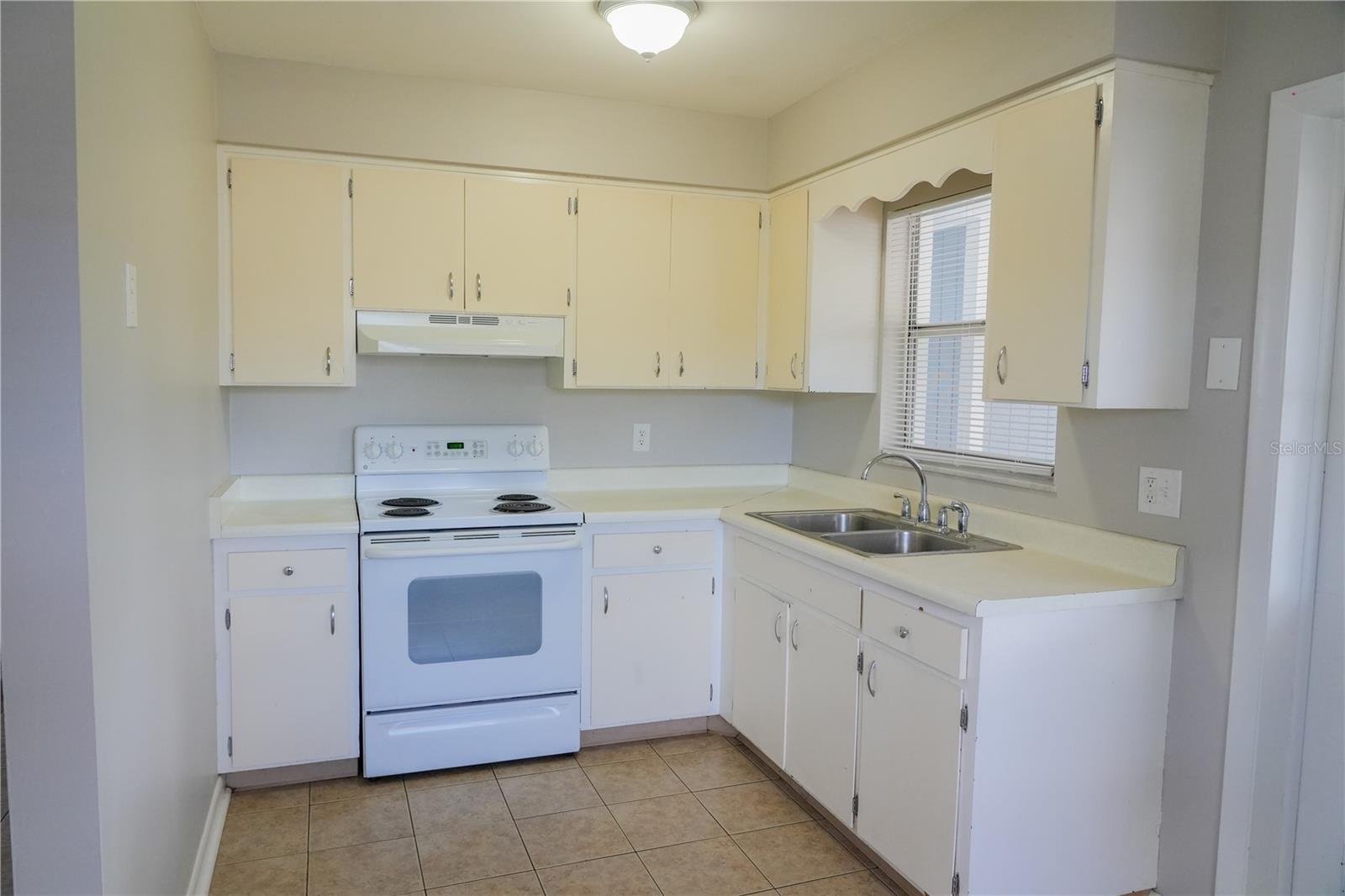 LILLIE ESTATES UNIT A - Residential