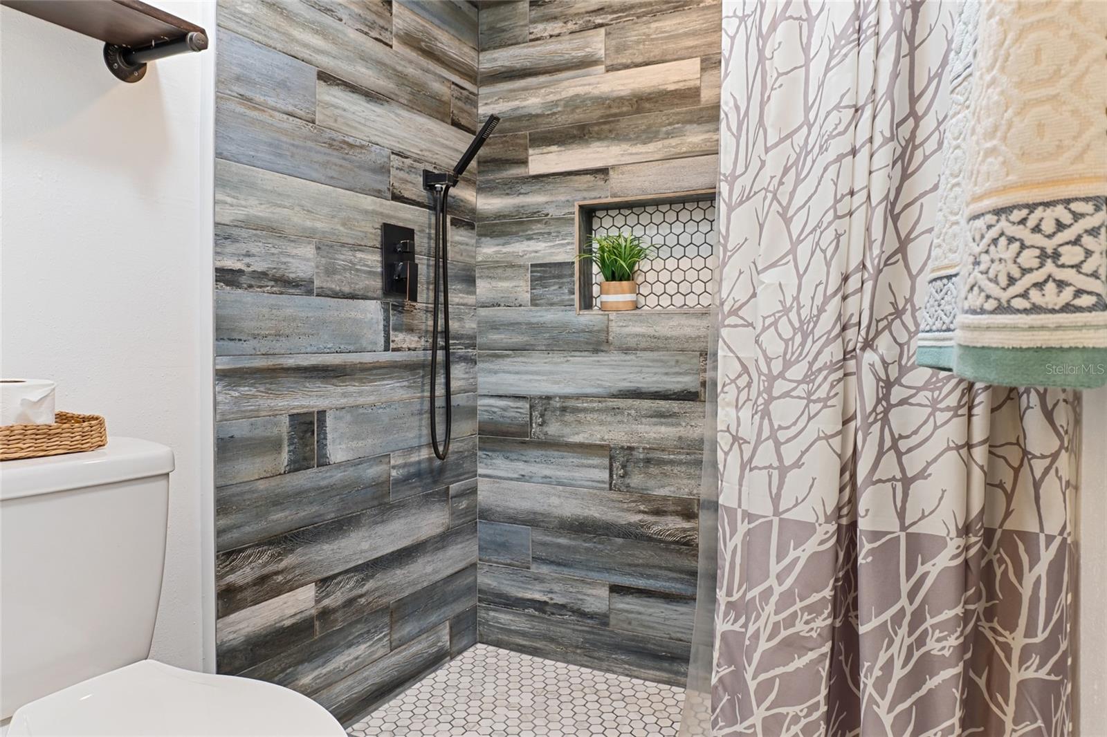 WHITFIELD ESTATES BLKS 55-63 - Residential