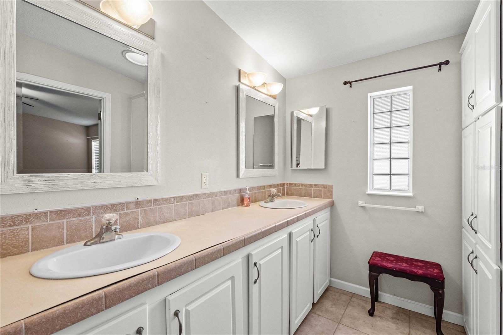 GRAND HORIZONS PH 03 - Residential