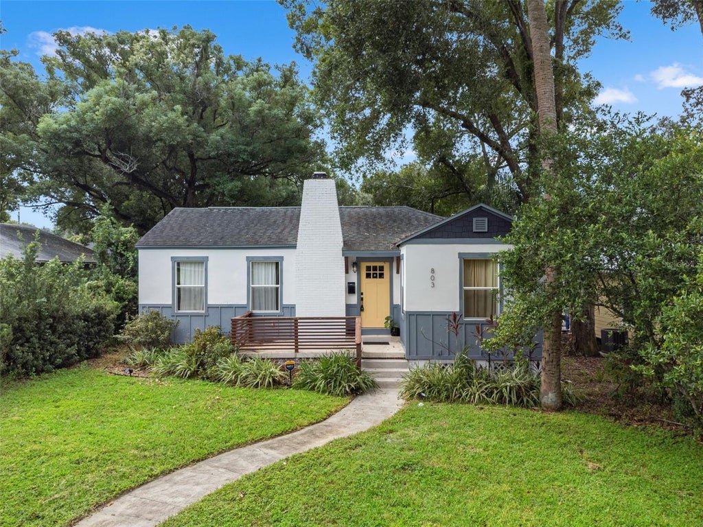 Photo of 803 E Hollywood Street, Tampa, FL 33604 (MLS # TB8554212)