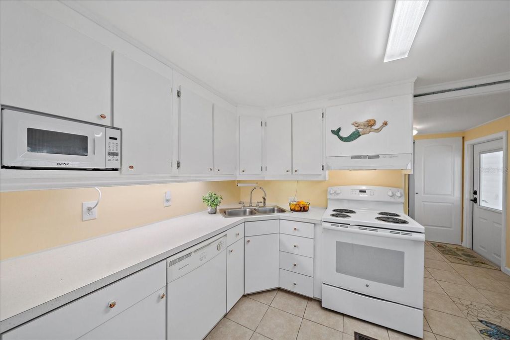 Photo of 17 Flores Drive, Palmetto, FL 34221 (MLS # A4666264)