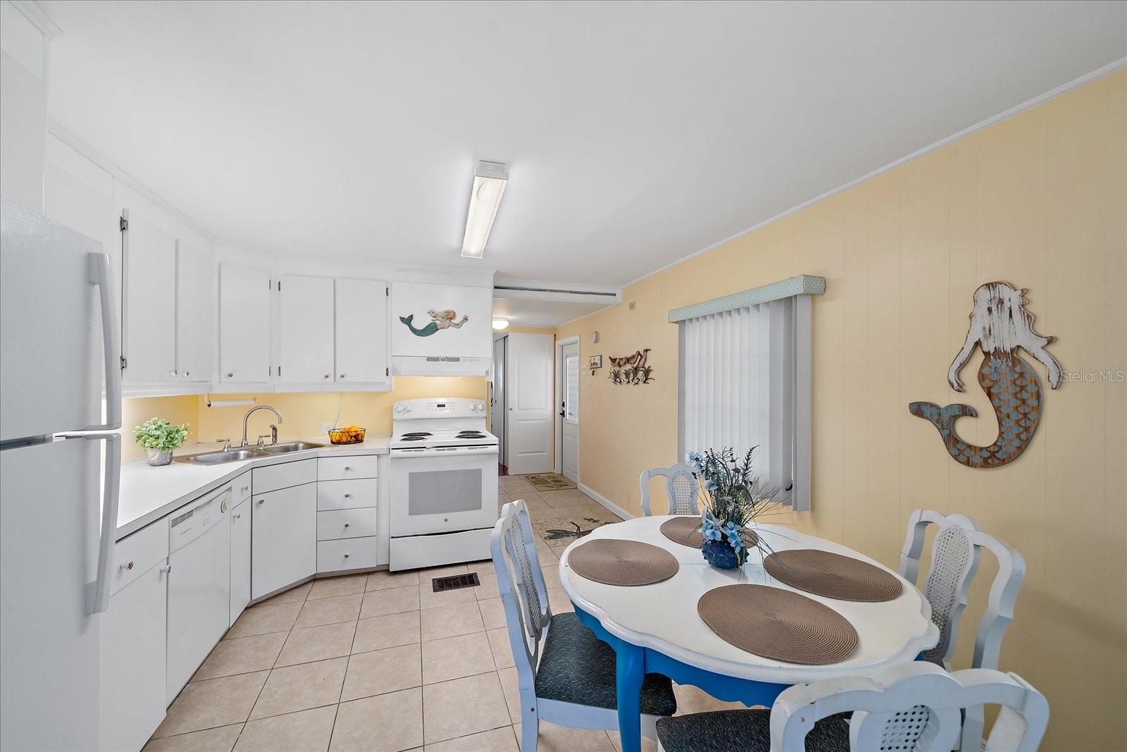 TROPIC ISLES CO-OP - Residential