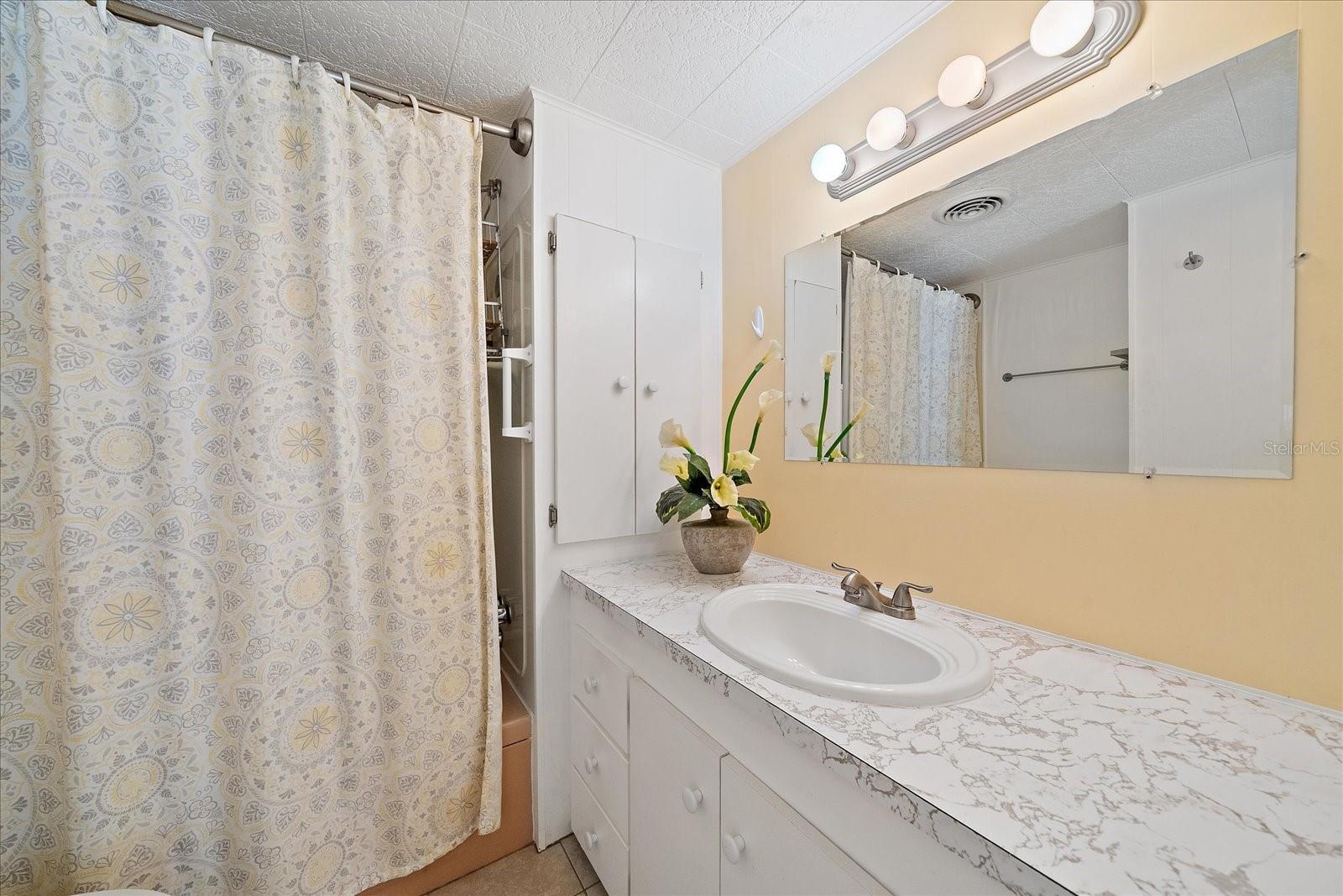 TROPIC ISLES CO-OP - Residential