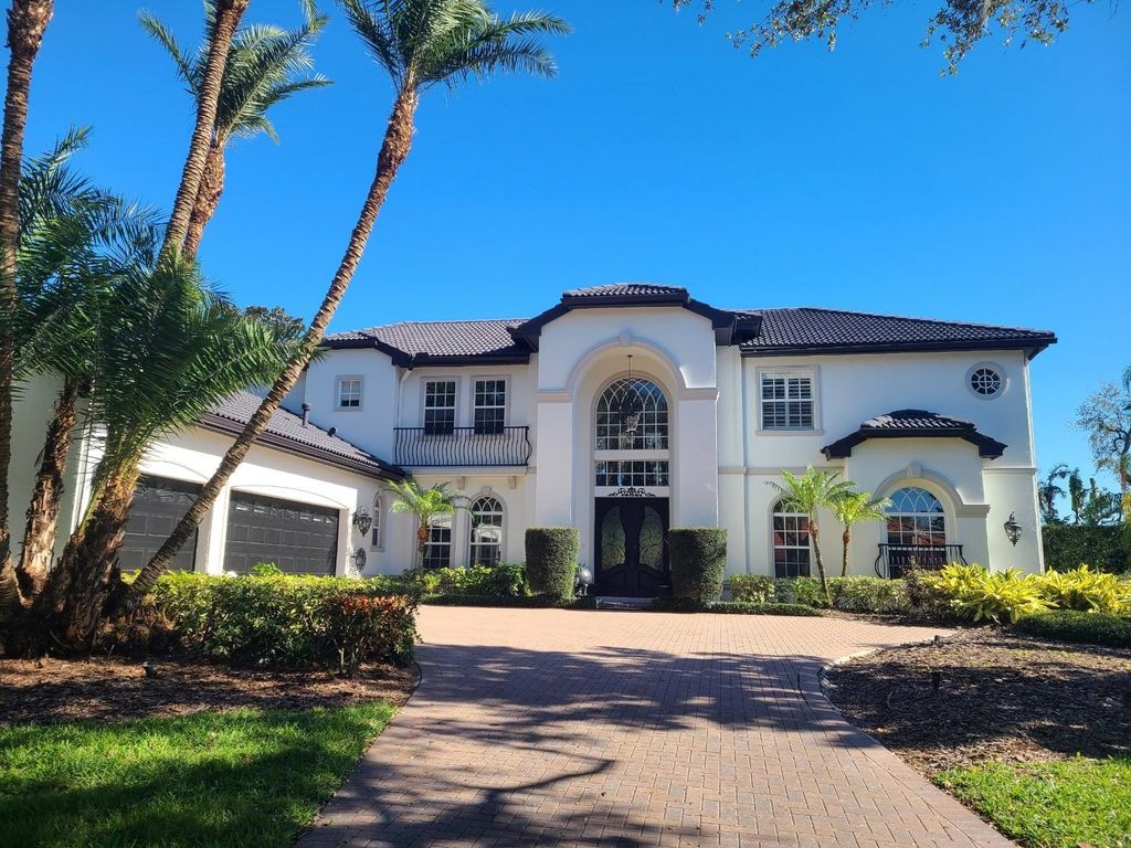 Photo of 10628 Pontofino Circle, Trinity, FL 34655 (MLS # TB8434178)
