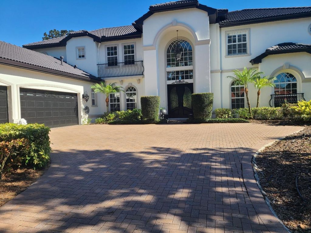 Photo of 10628 Pontofino Circle, Trinity, FL 34655 (MLS # TB8434178)