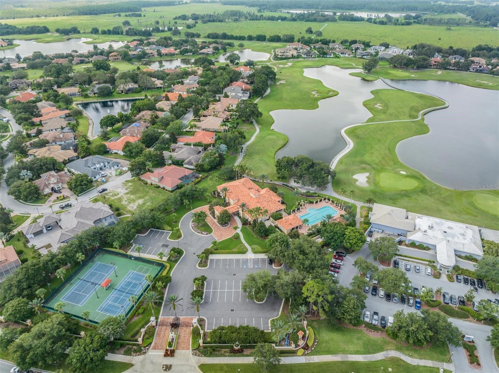 FLORESTA AT CHAMPIONS CLUB - Residential