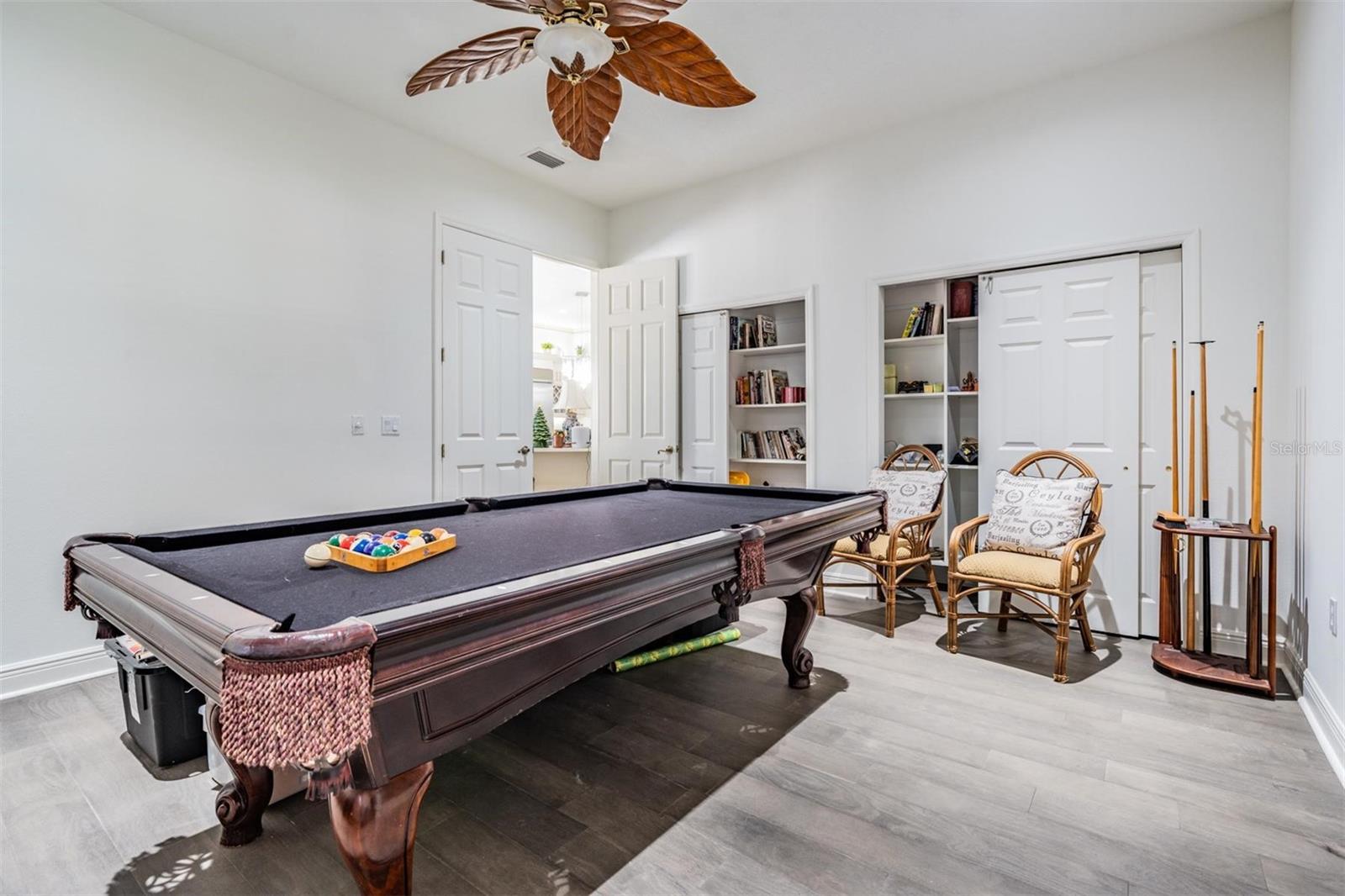 FLORESTA AT CHAMPIONS CLUB - Residential