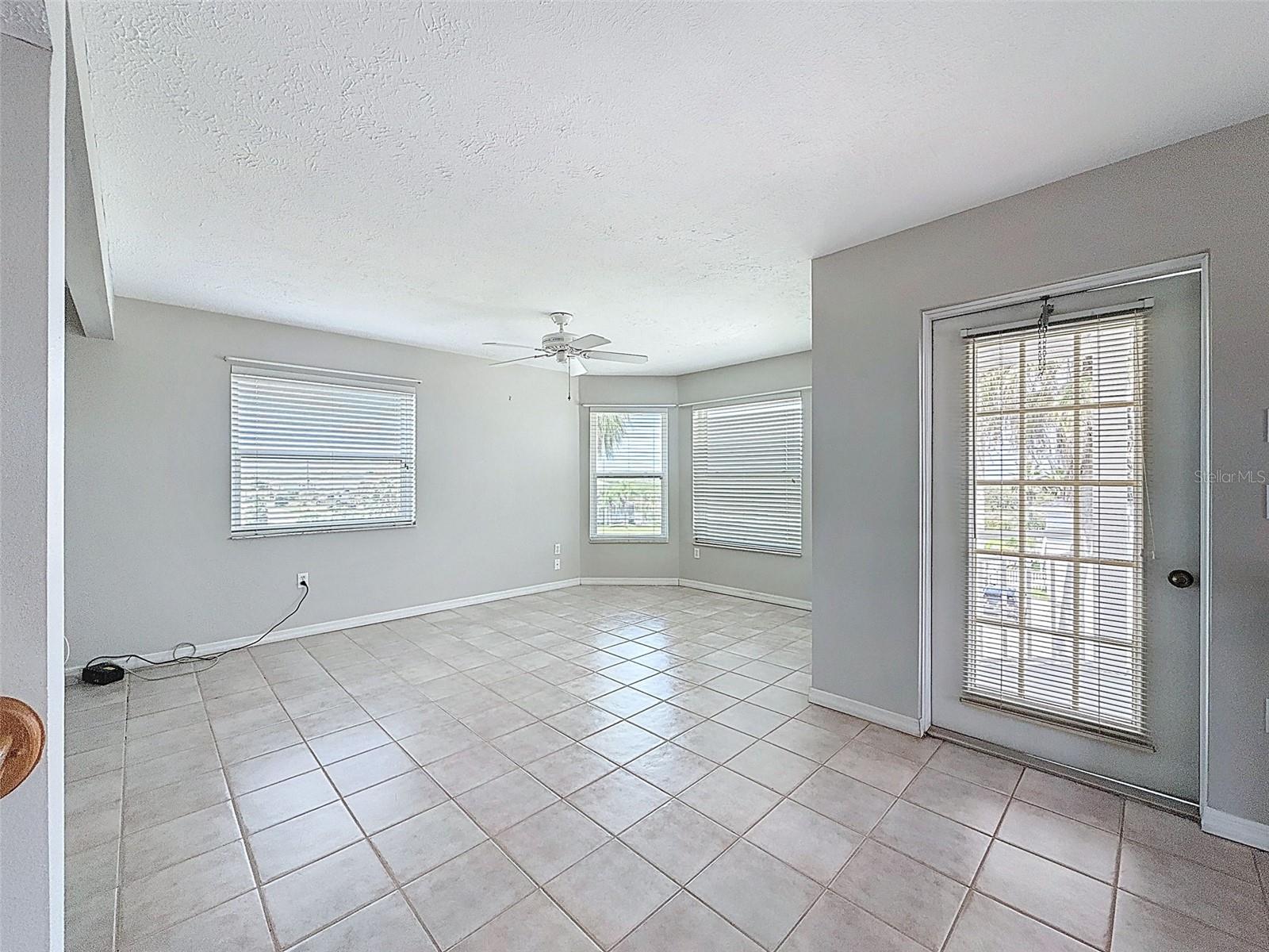 HERNANDO BEACH - Residential