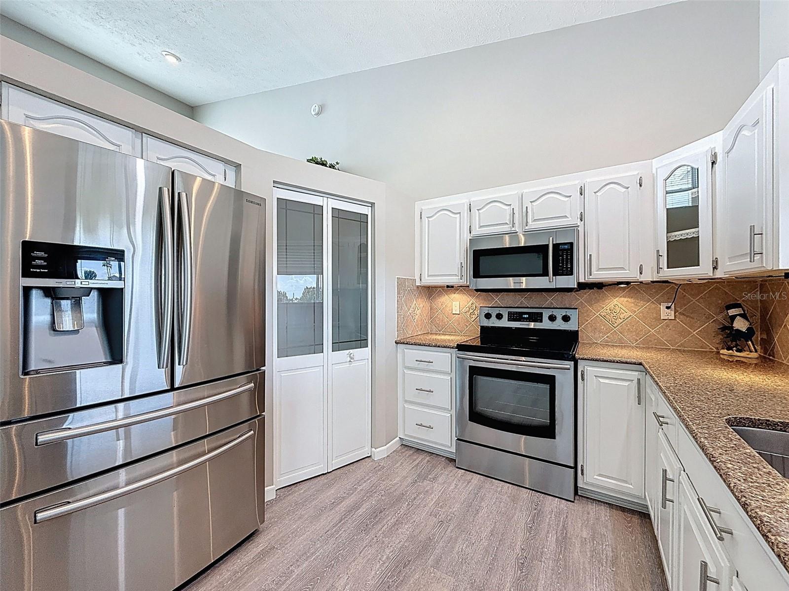 HERNANDO BEACH - Residential