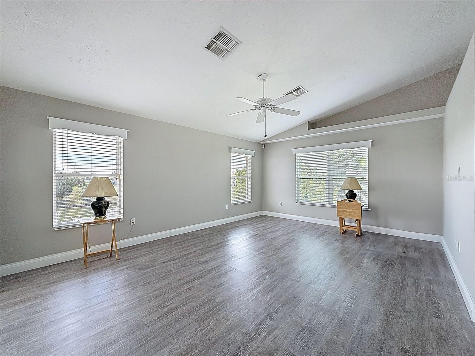 HERNANDO BEACH - Residential