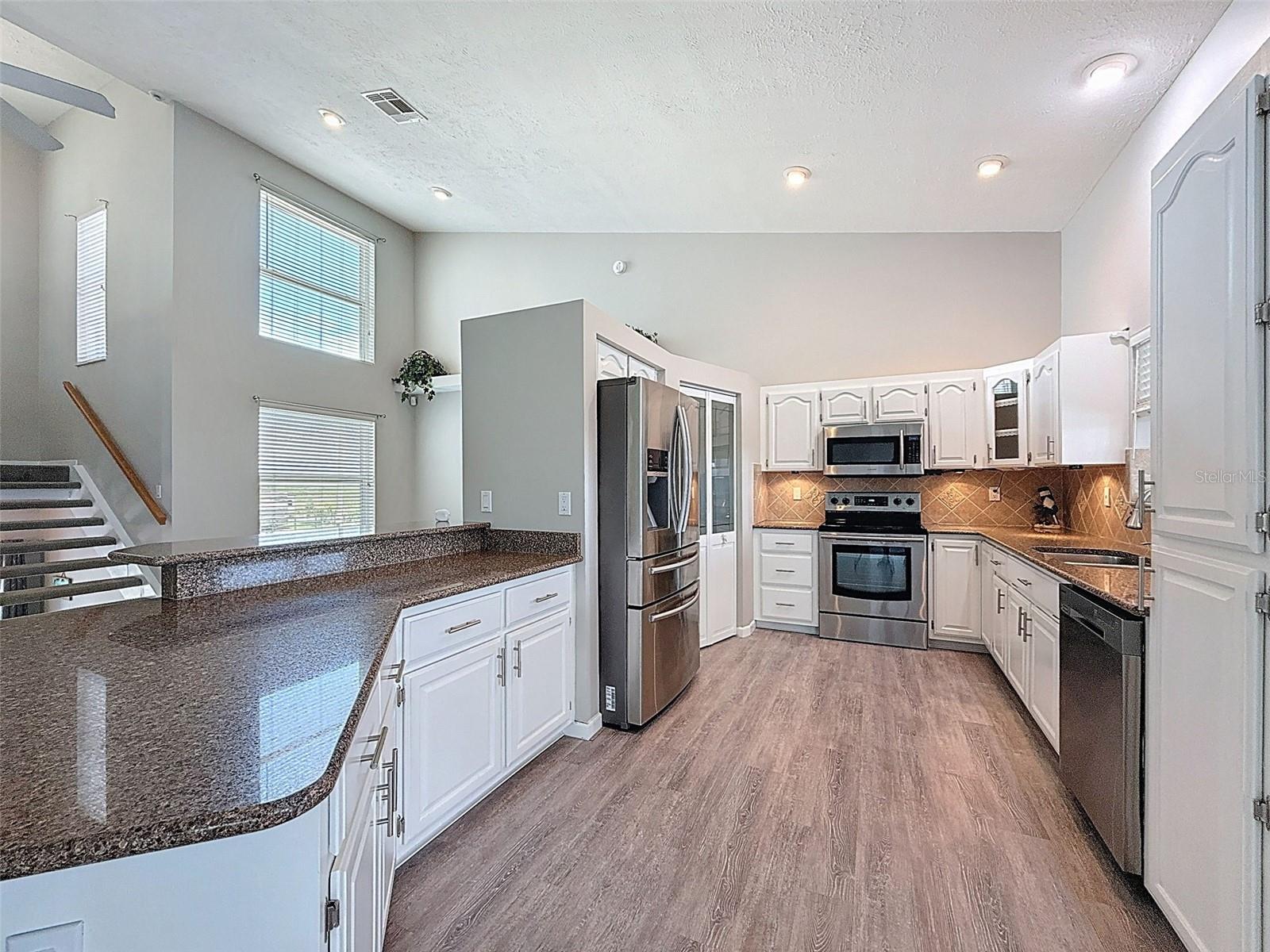 HERNANDO BEACH - Residential