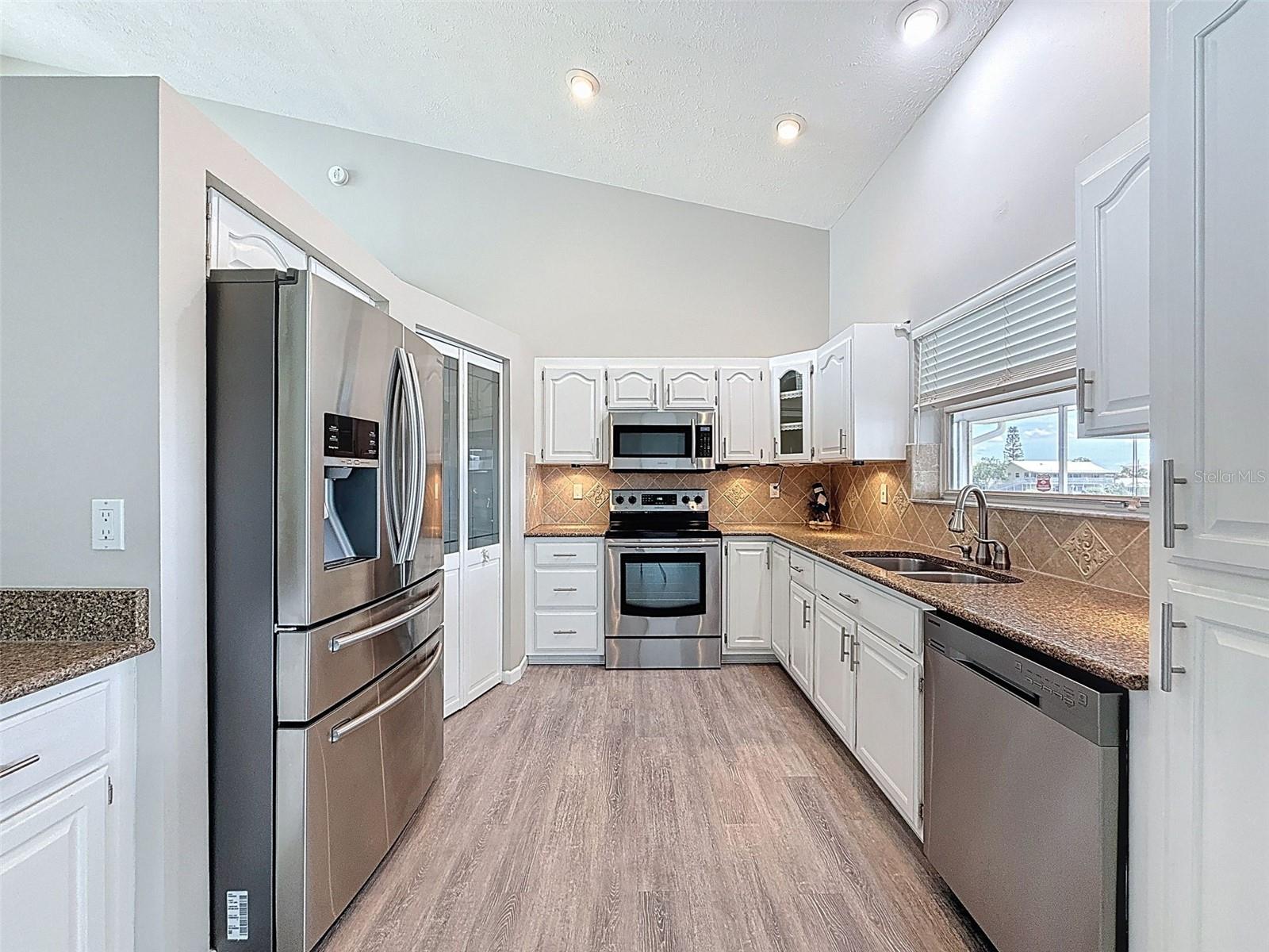 HERNANDO BEACH - Residential