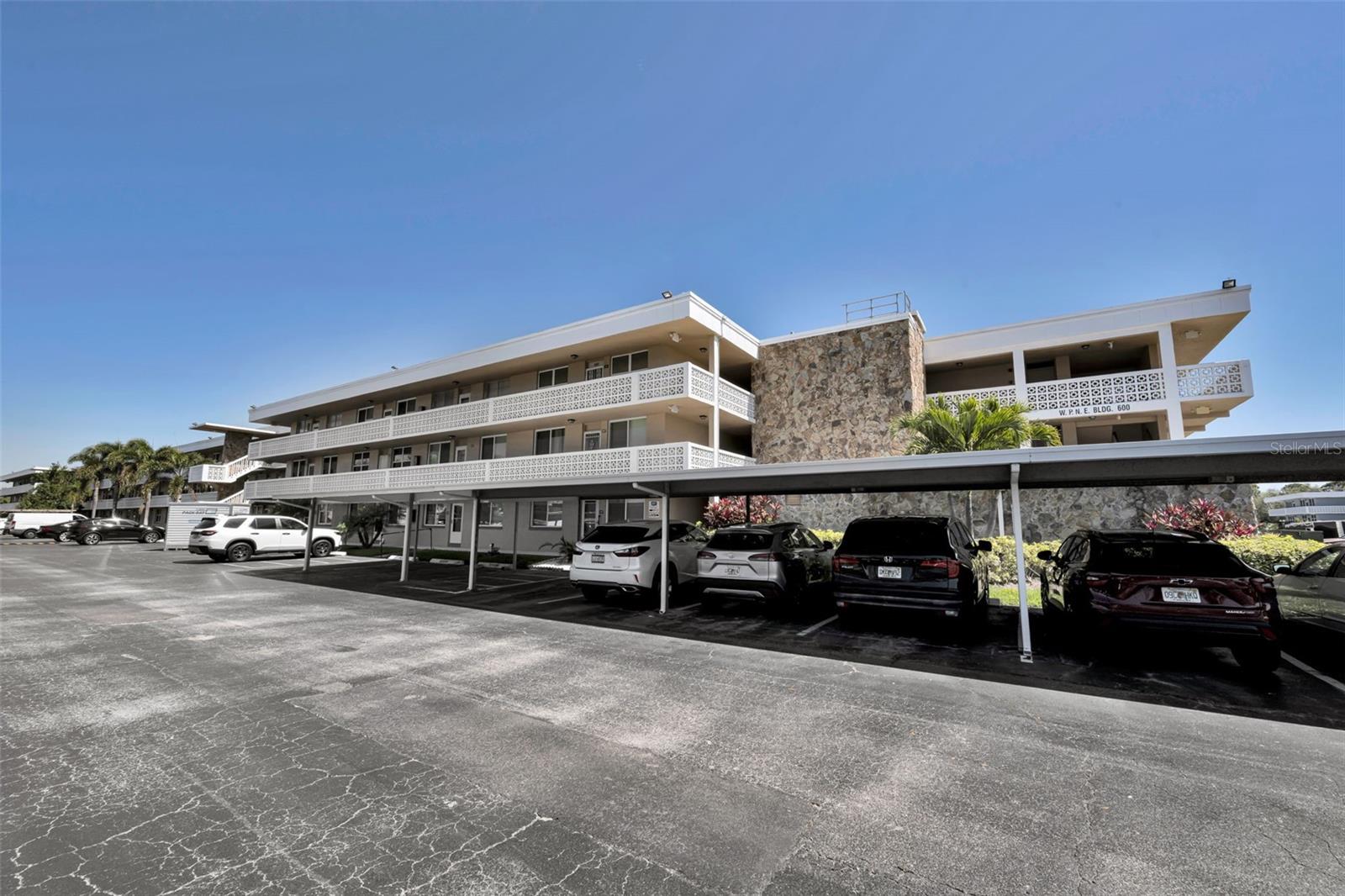 WINSTON PARK NORTHEAST - Residential