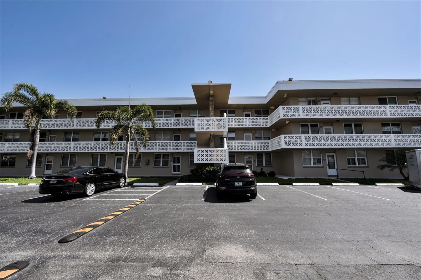 WINSTON PARK NORTHEAST - Residential