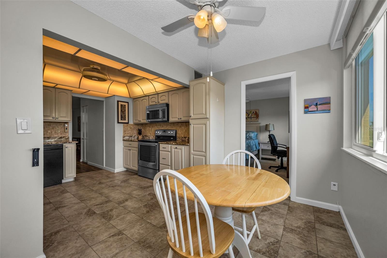 WINSTON PARK NORTHEAST - Residential