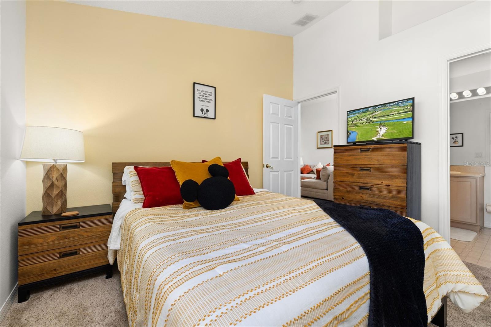 ORANGE TREE PH 03 LT 301 BEING IN 14-24-2 - Residential