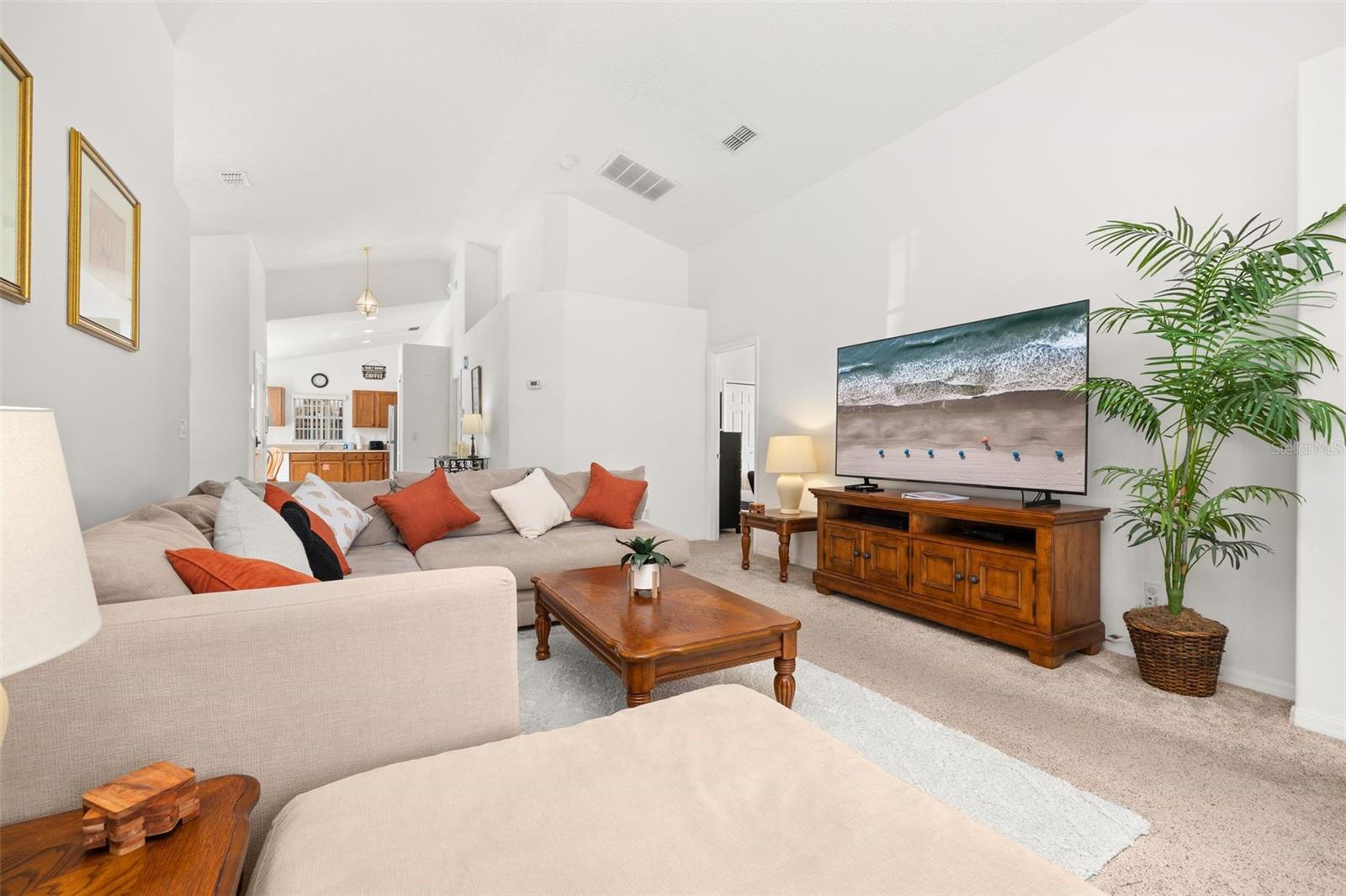 ORANGE TREE PH 03 LT 301 BEING IN 14-24-2 - Residential