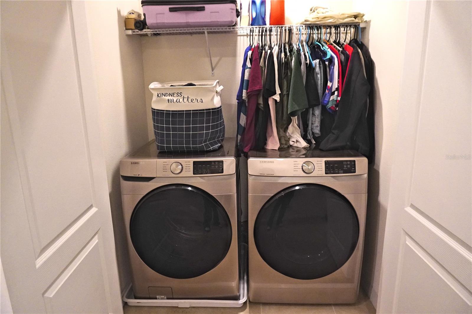 SOUTH CREEK - Residential