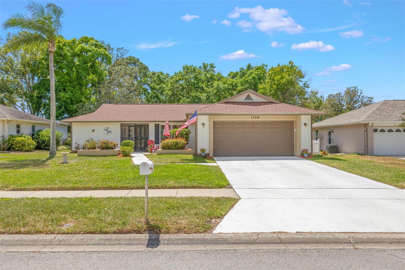 1756 MACDONNELL DRIVE