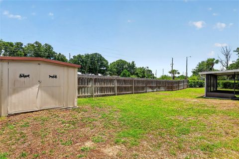 Tiny photo for 3001 Stratford Lane, Mount Dora, FL 32757 (MLS # G5112775)