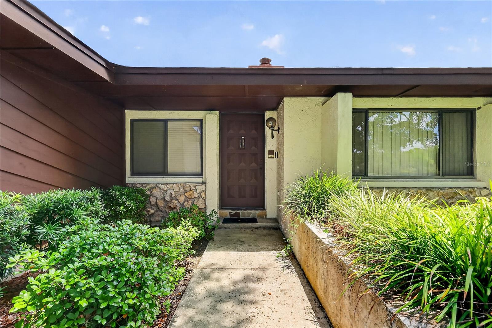 3001 STRATFORD LANE